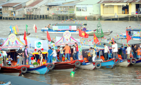 Ngày Hội Chợ Nổi Cái Răng